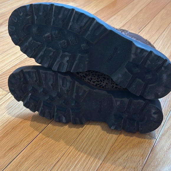 Madewell chelsea booties - Picture 5 of 10